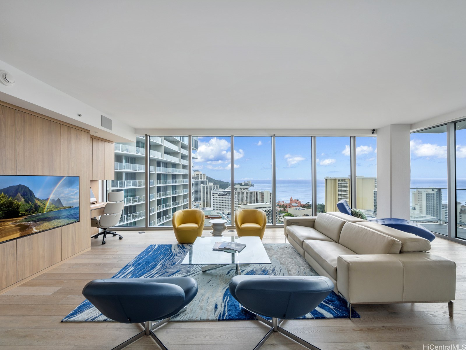 383 Kalaimoku Street 3307