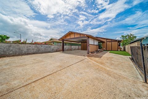 94-165 Kupuohi Place Waipahu HI 96797