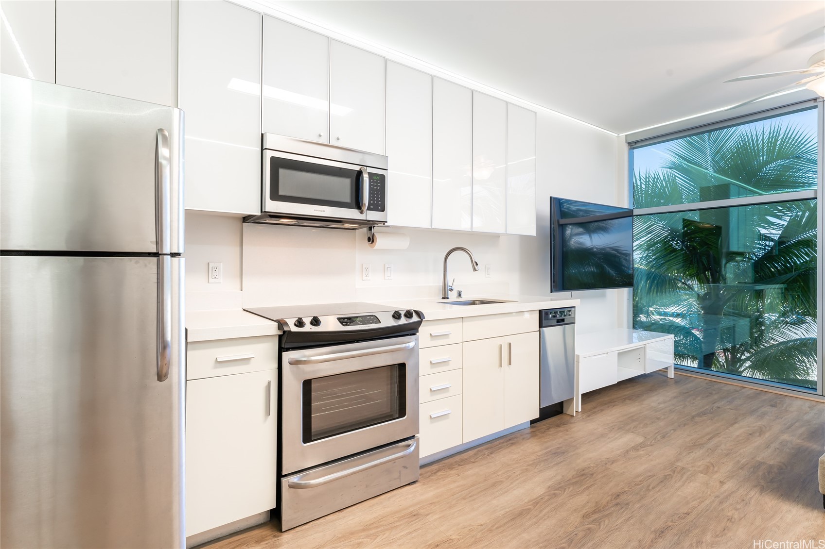 610 Ala Moana Boulevard M311