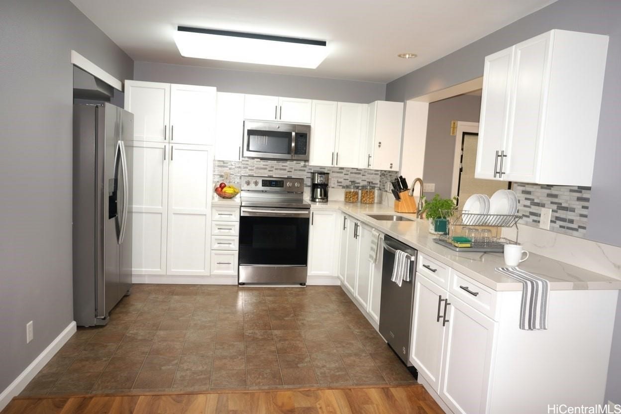 95-1078 Kahakiki Street