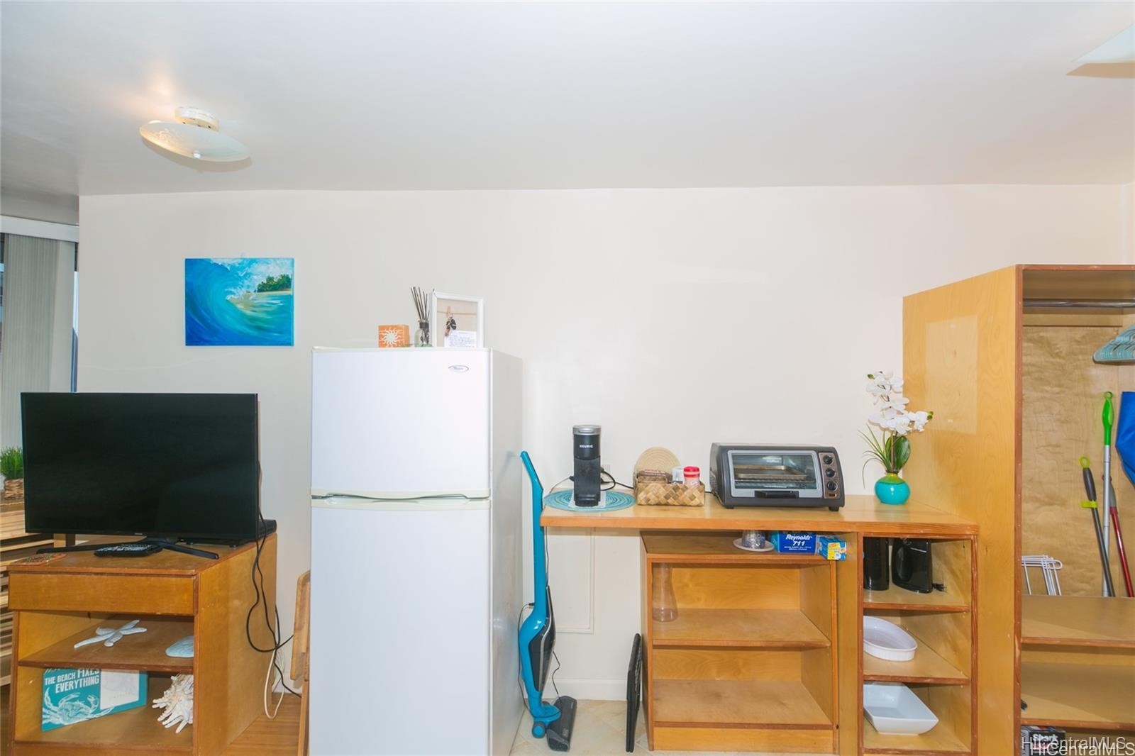 1700 Ala Moana Boulevard 1602