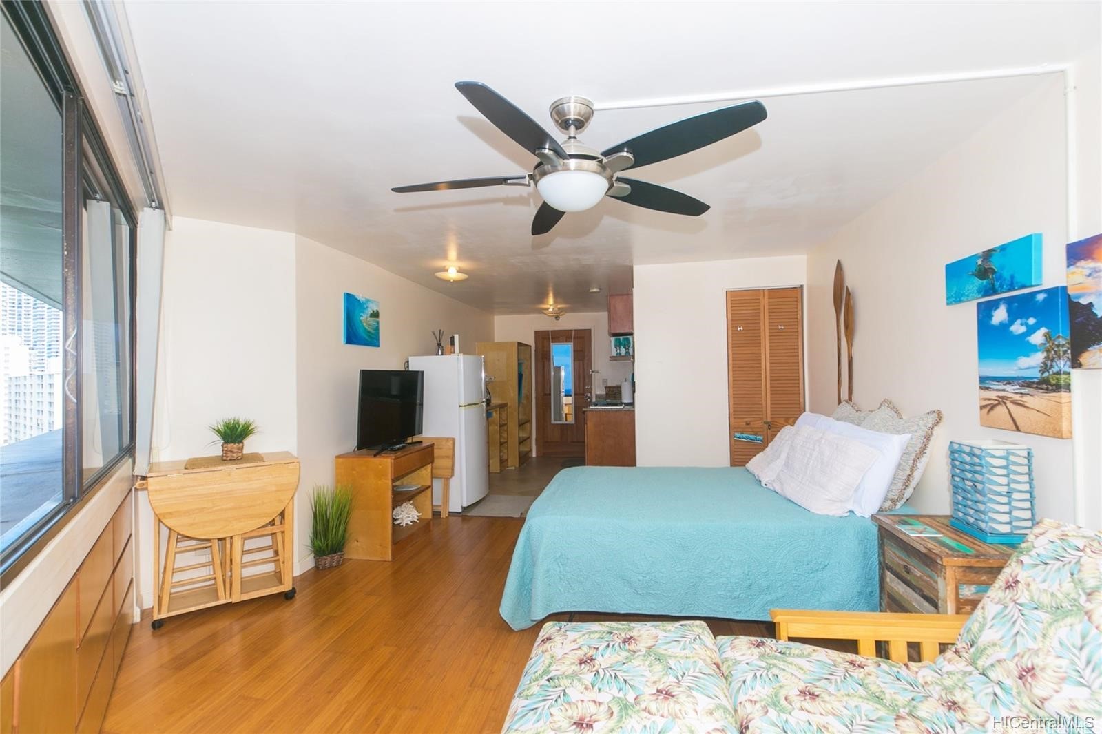 1700 Ala Moana Boulevard 1602