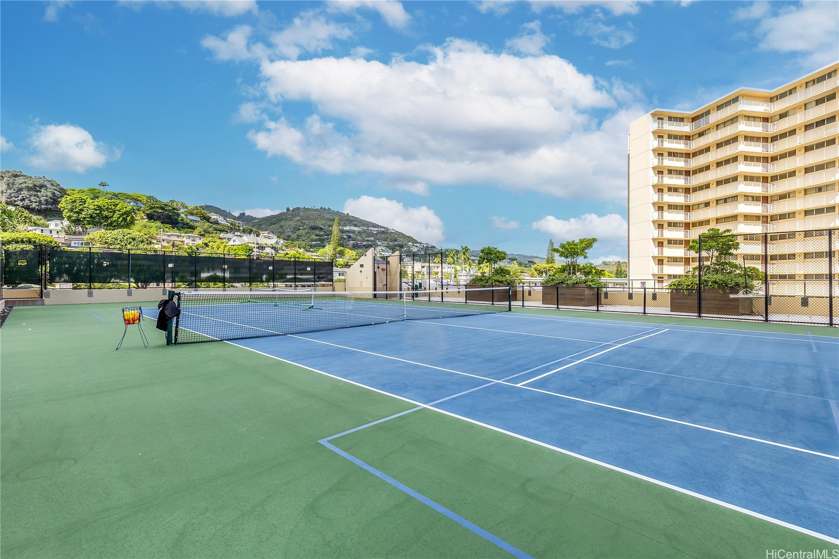 Mott-smith Laniloa Condominium