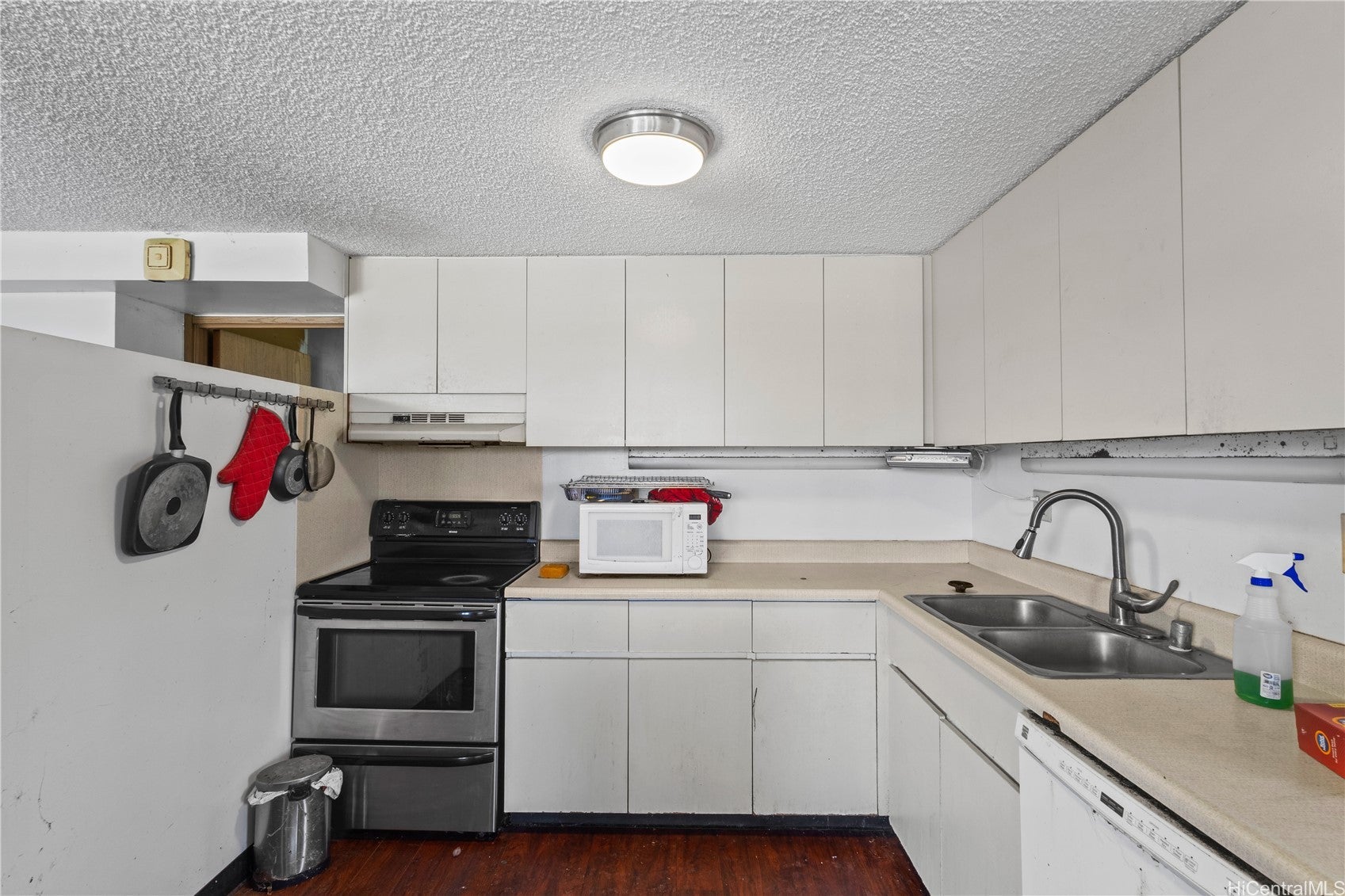 1060 Kamehameha Highway 1604A
