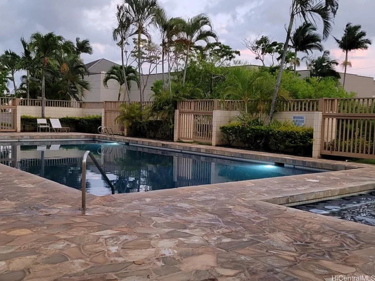 1060 Kamehameha Highway 302B