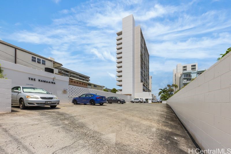 Kamaaina Condominium