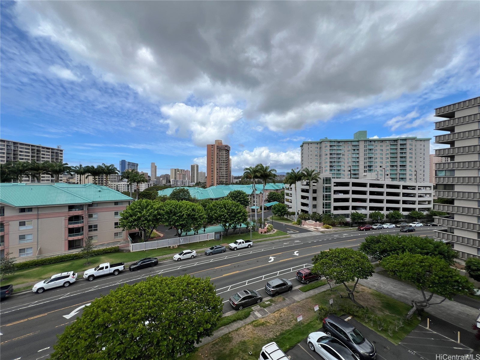 1077 Ala Napunani Street 606