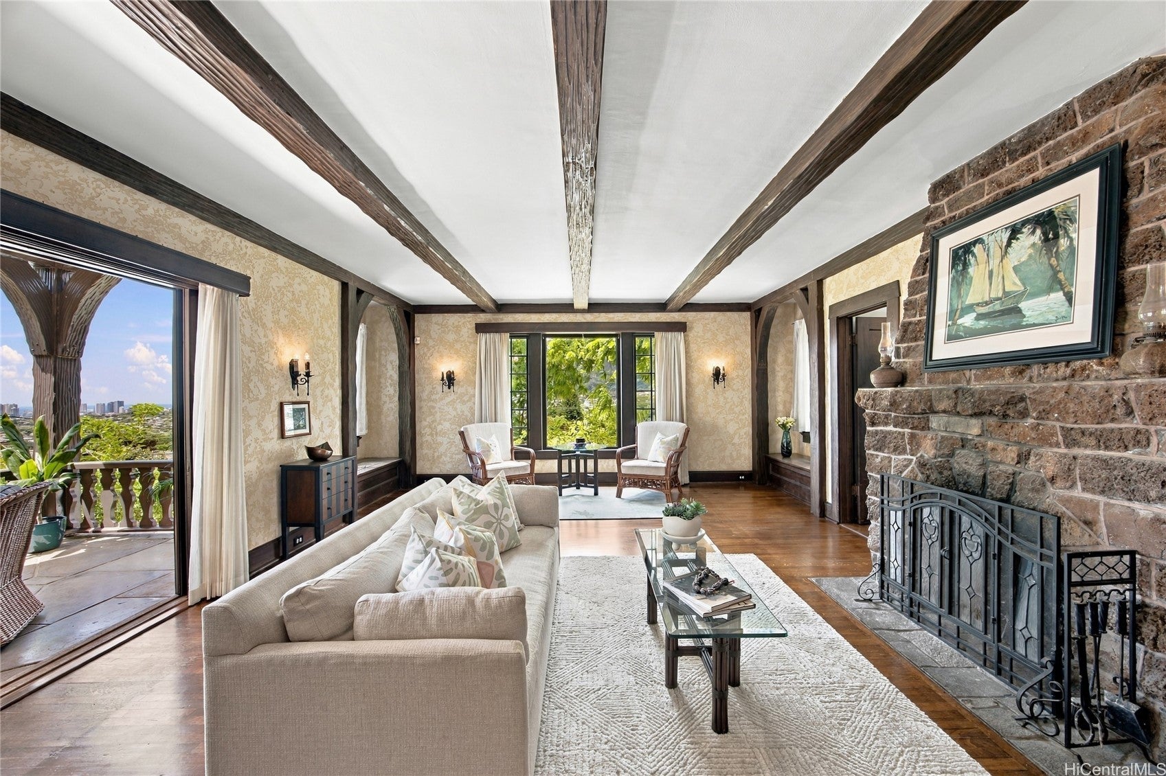 3581 Woodlawn Drive