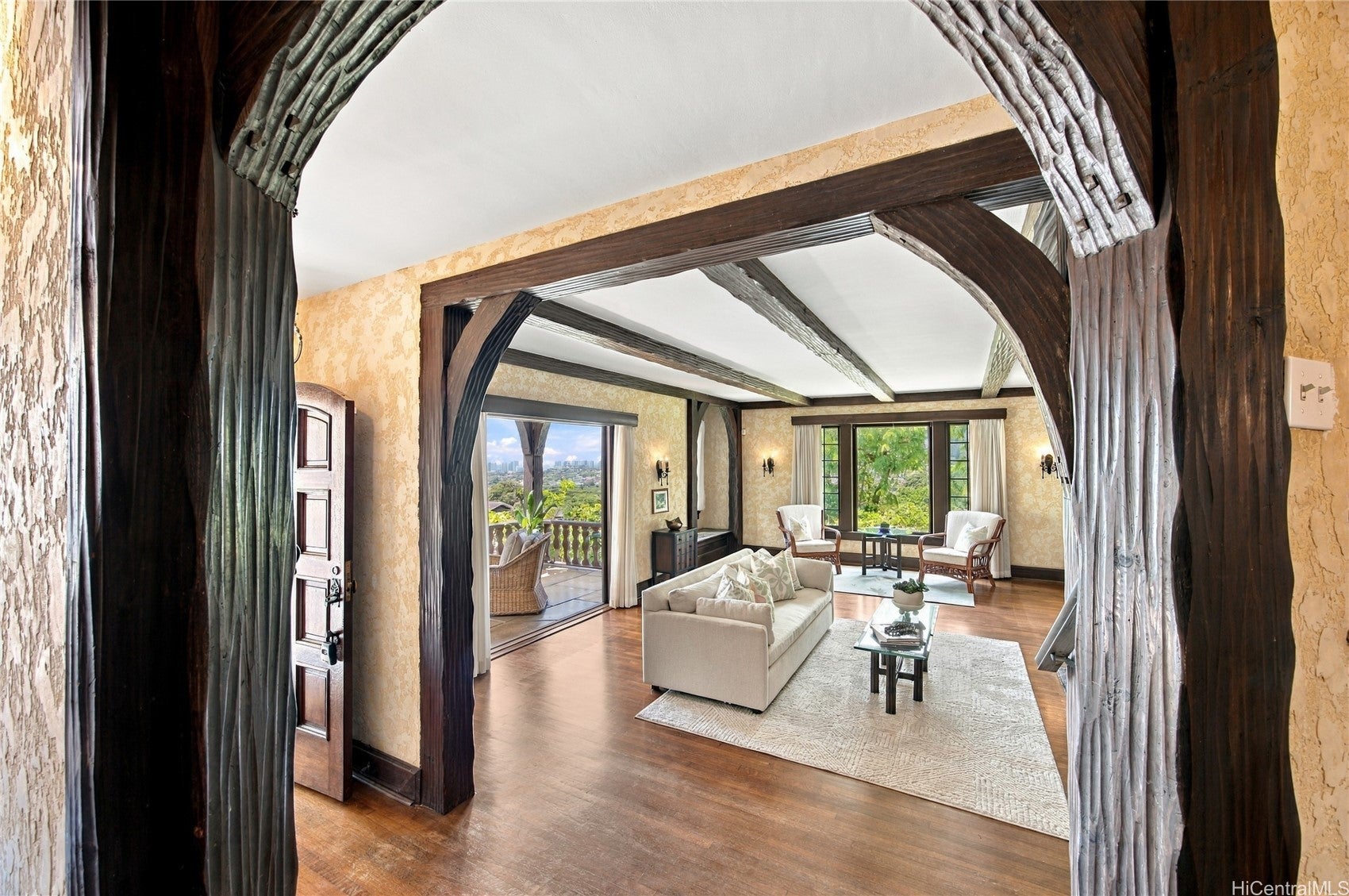 3581 Woodlawn Drive