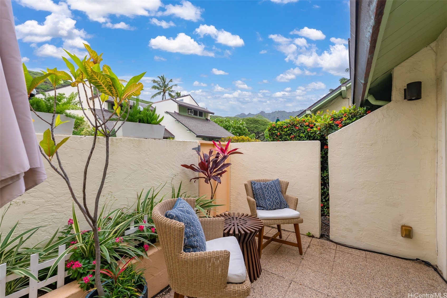 553 Pepeekeo Street 6