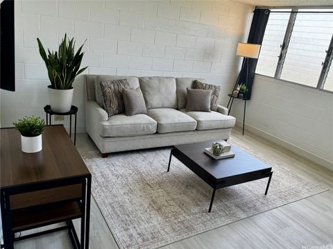 Photo of 502 Captain Cook Avenue #201, Honolulu, HI 96813 (MLS # 202522120)