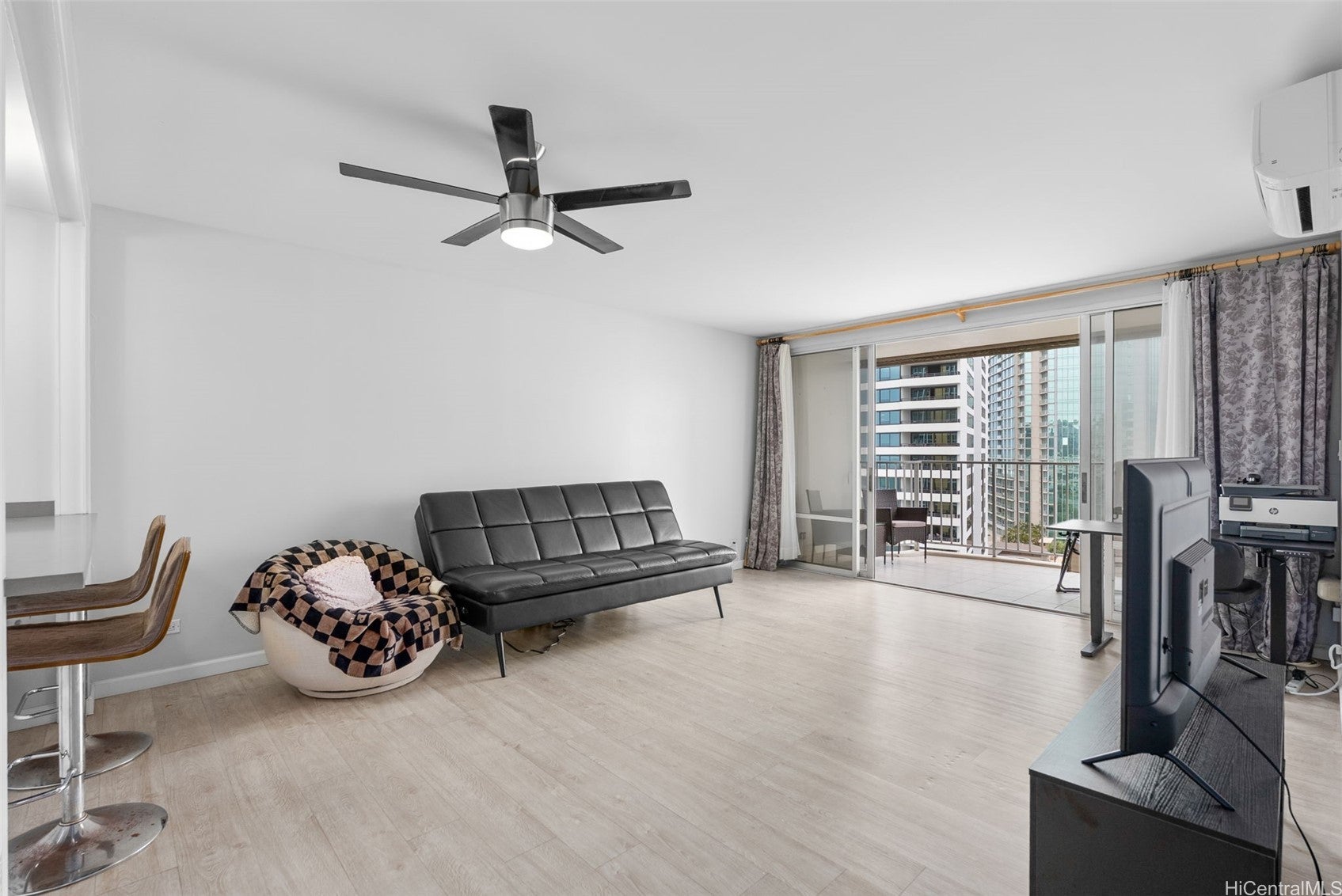 1350 Ala Moana Boulevard 1411