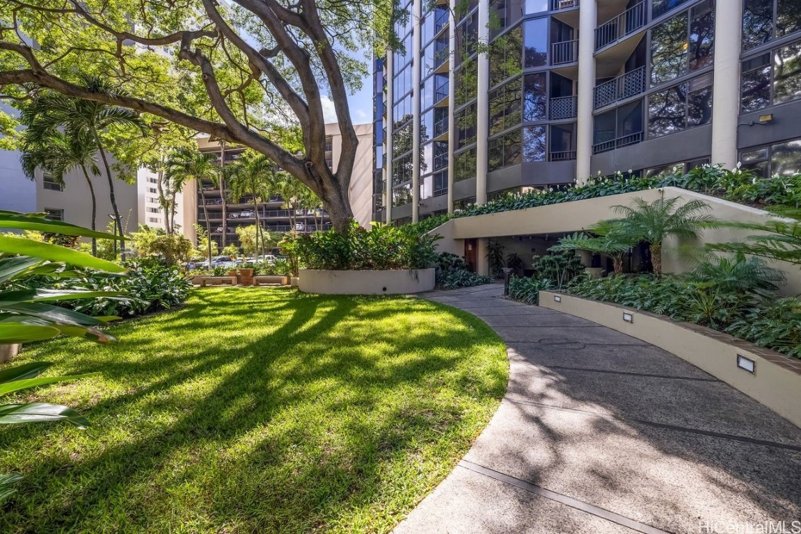 Honolulu Tower Condominium