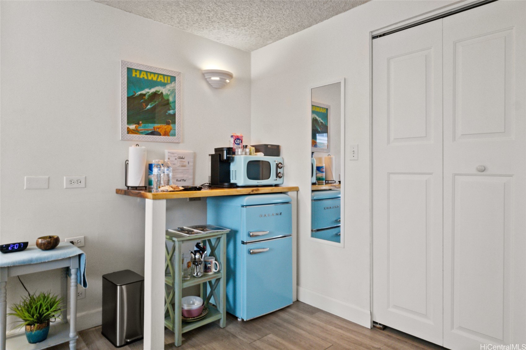 2463 Kuhio Avenue 307