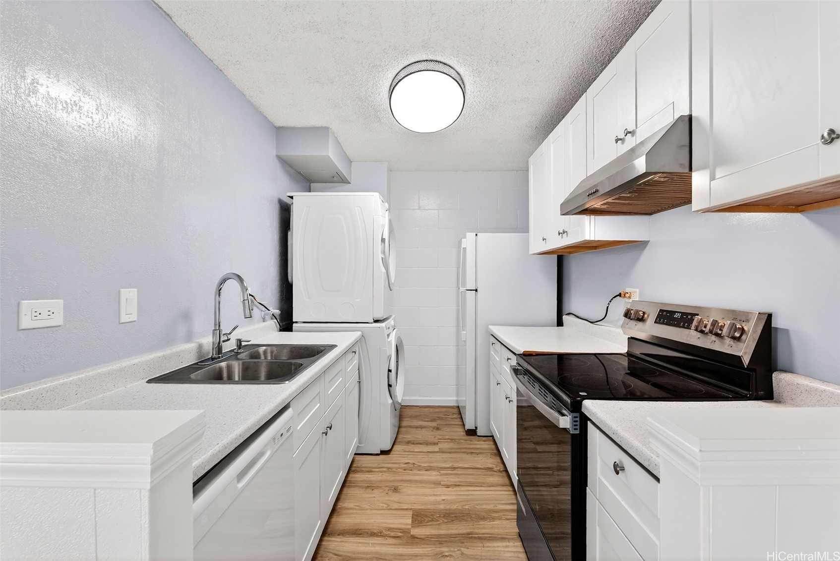 1260 Richard Lane B-602