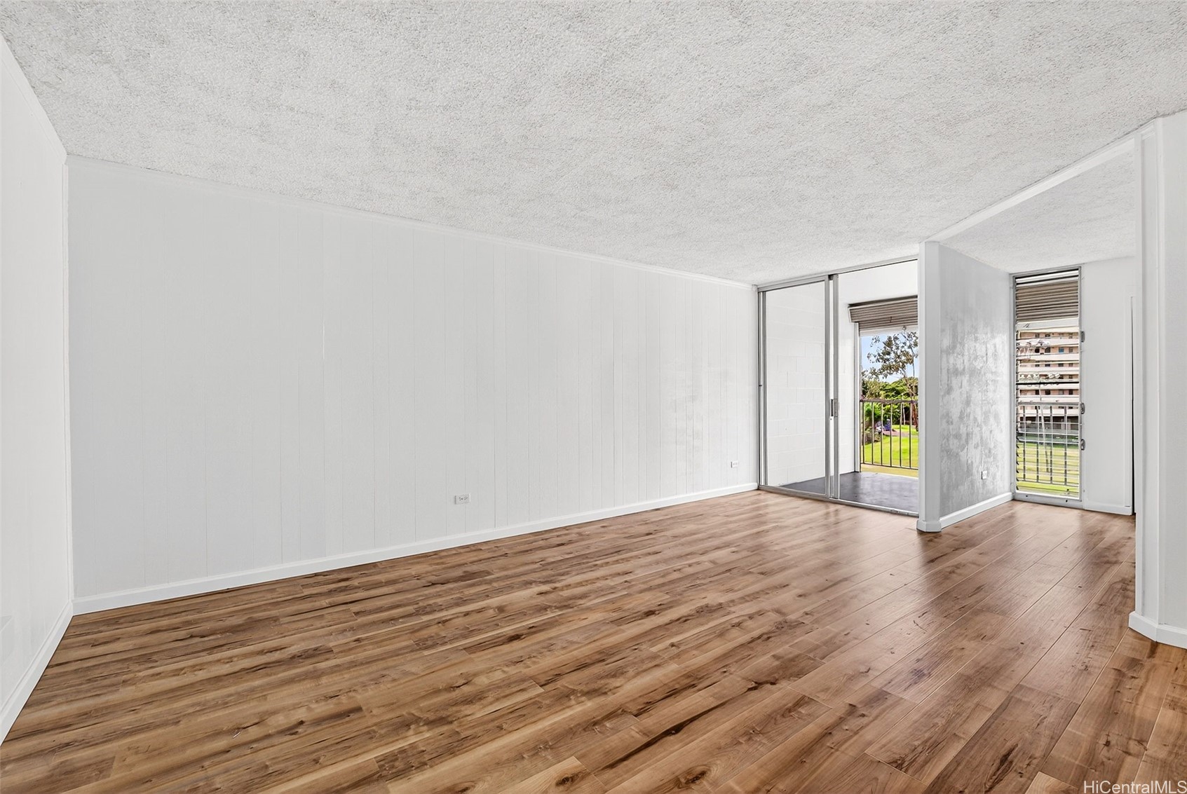 1260 Richard Lane B-602