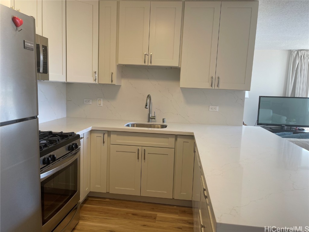 430 Lewers Street 1204(12D)