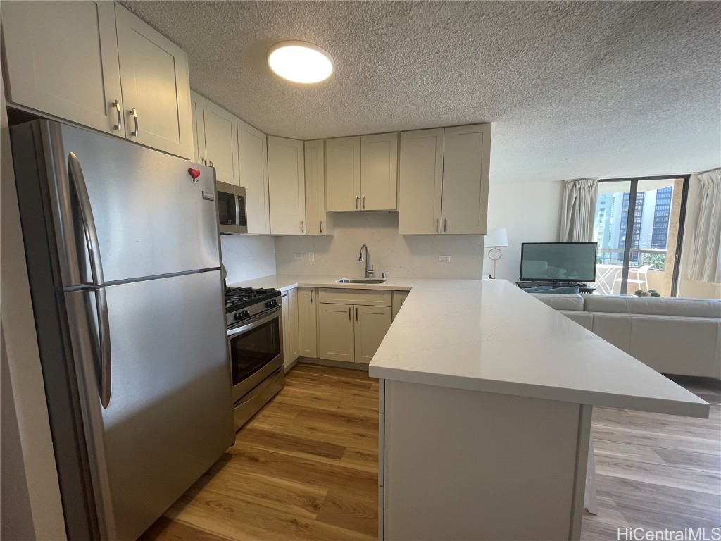 430 Lewers Street 1204(12D)