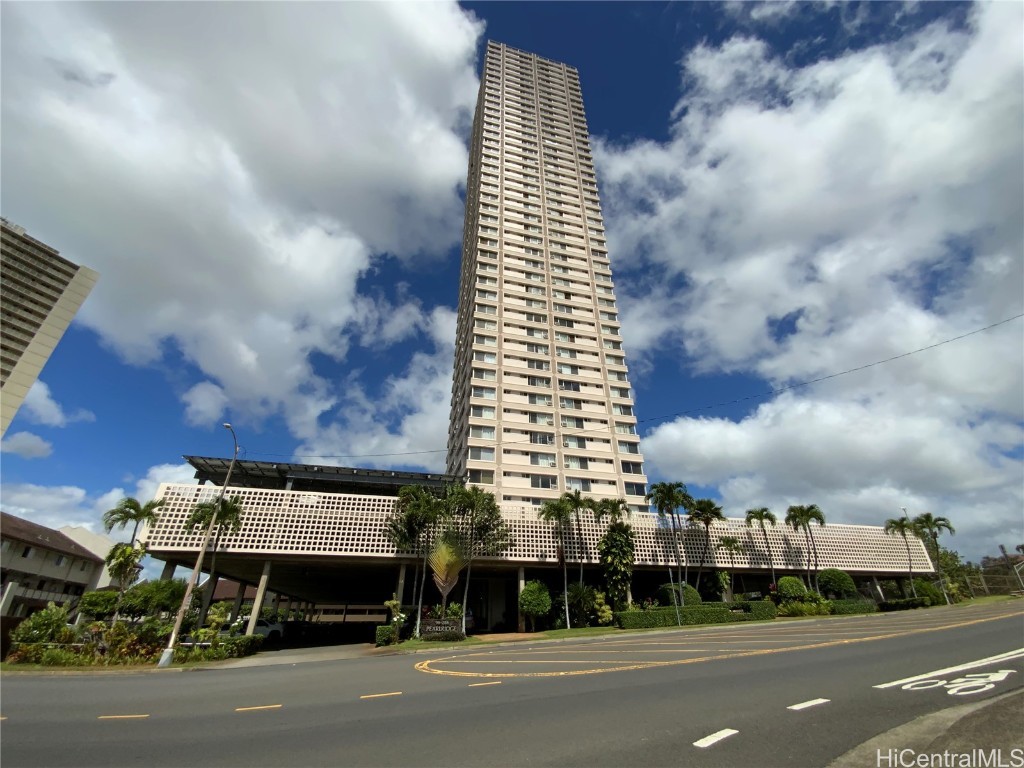 Pearlridge Square Residential Lease