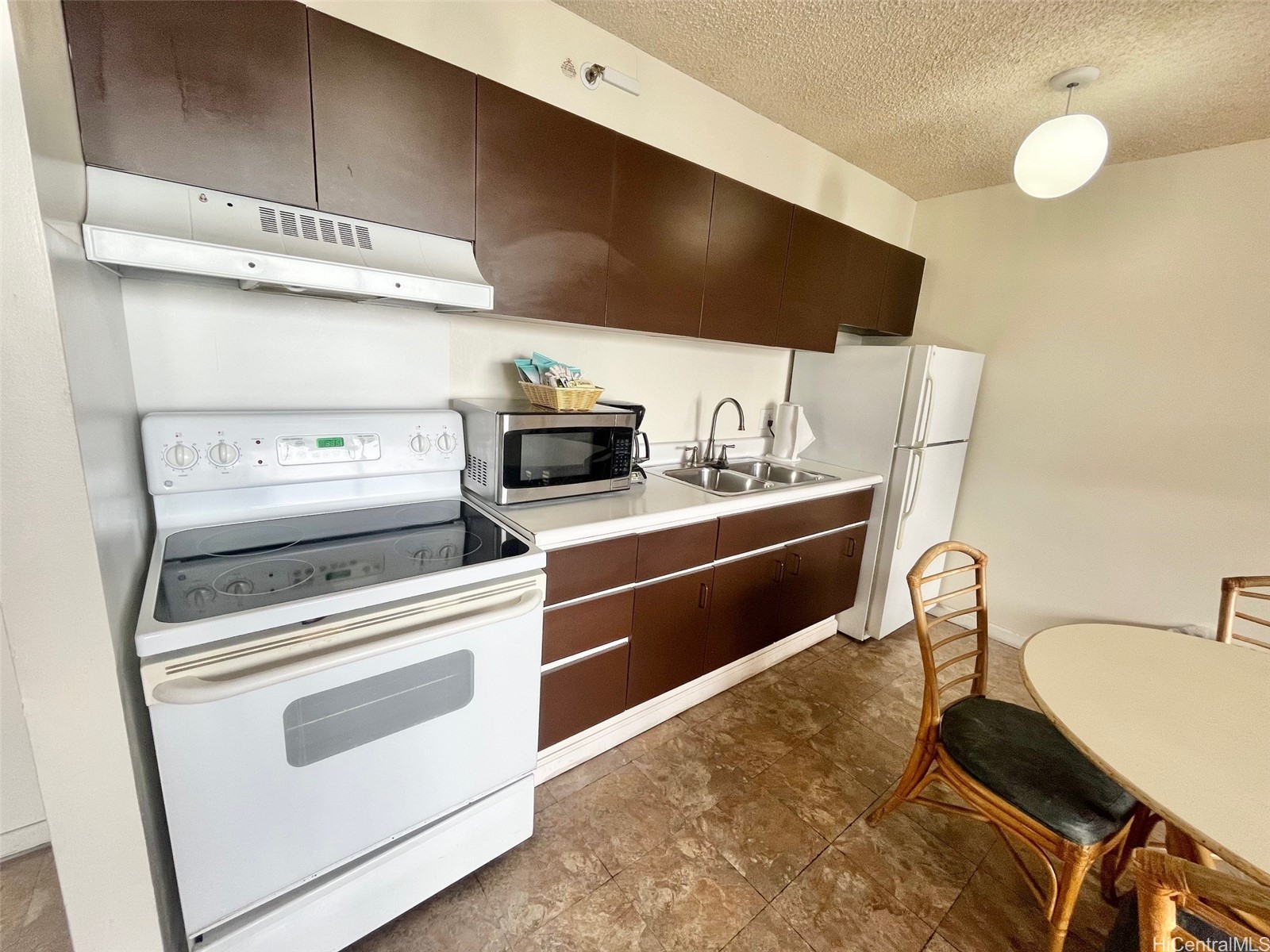 201 Ohua Avenue 3510