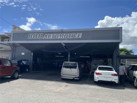 94-875 Farrington Highway Waipahu HI 96797