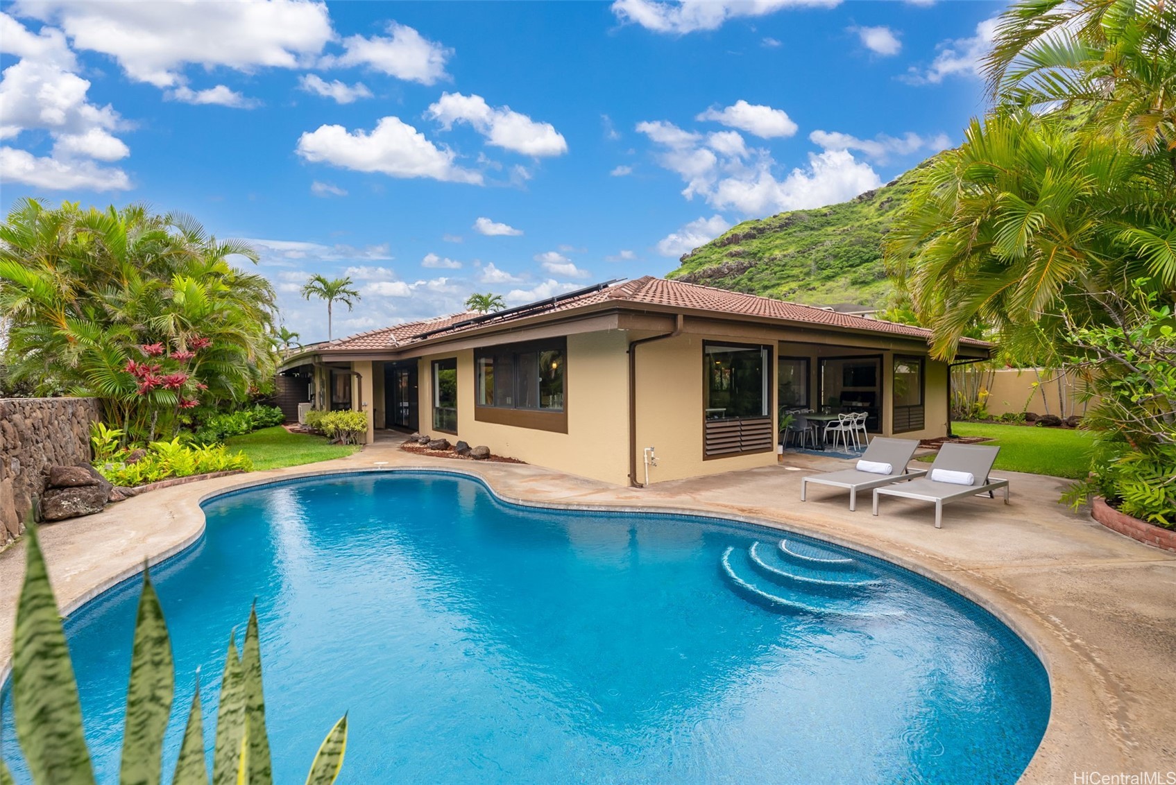 Honolulu, Hawaii, 96825, United States, 3 Bedrooms Bedrooms, ,2 BathroomsBathrooms,Residential,Active,2035648