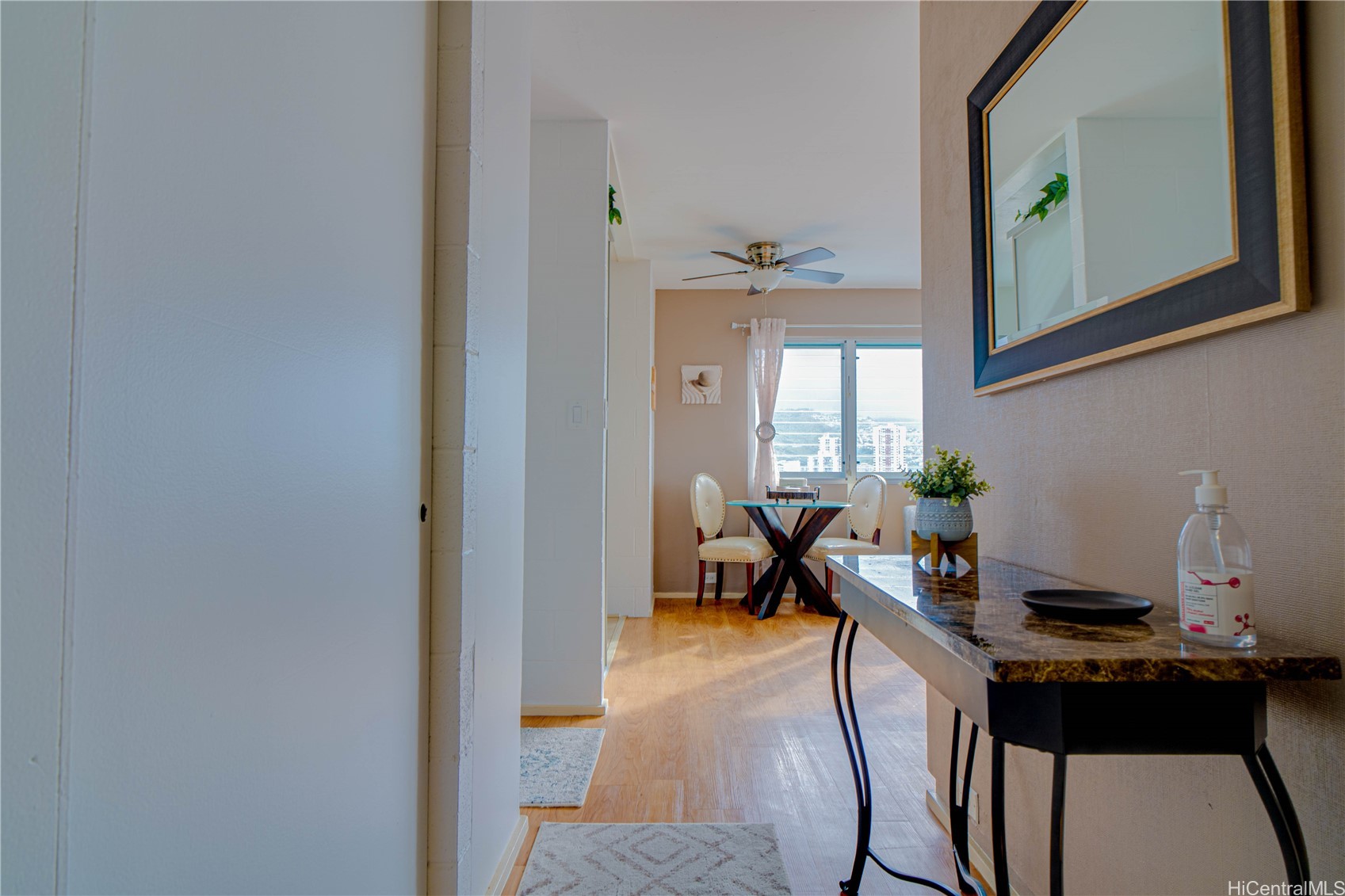 509 University Avenue 908
