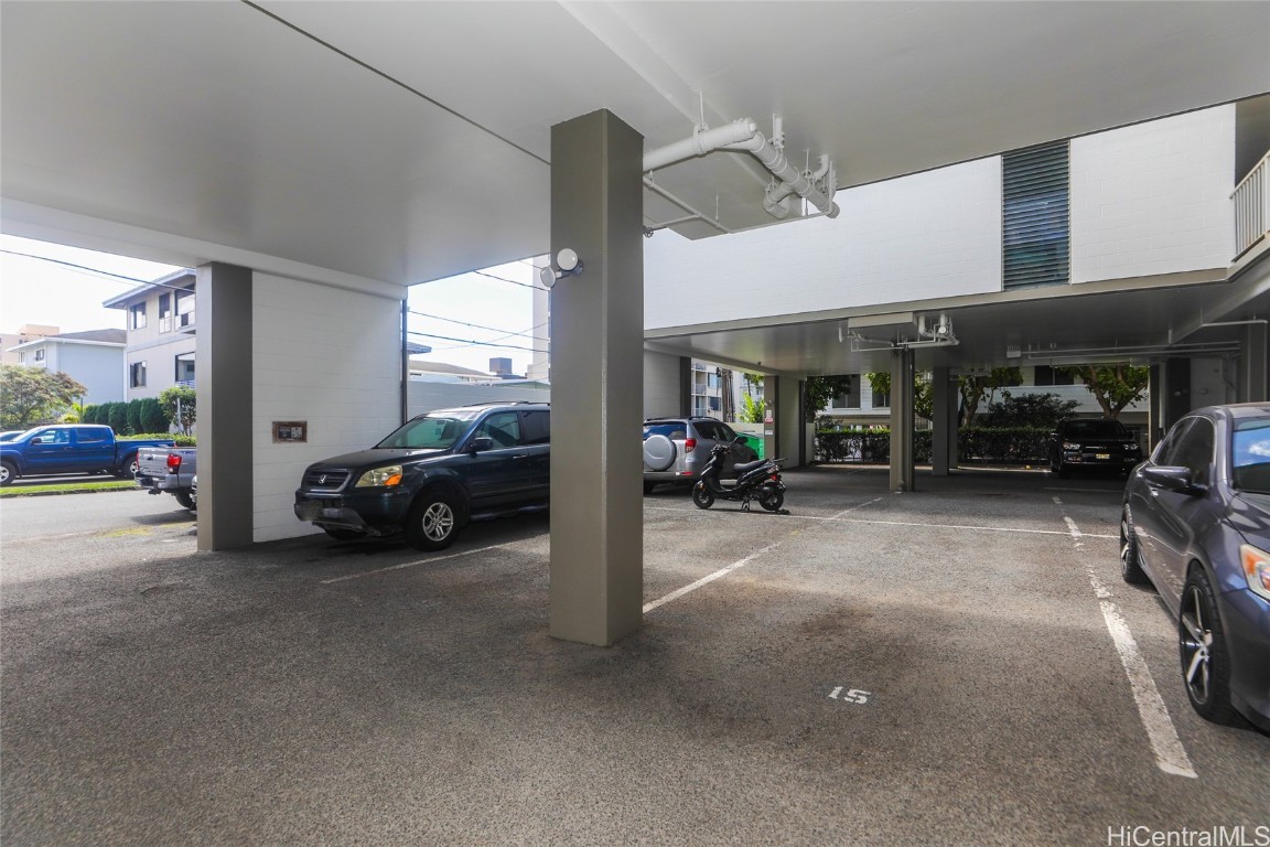 Spreckels Street West Condominium