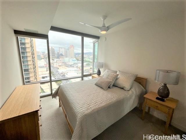 1001 Queen Street 1413
