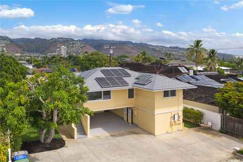 Photo of 4417A Puu Panini Avenue, Honolulu, HI 96816 (MLS # 202523881)