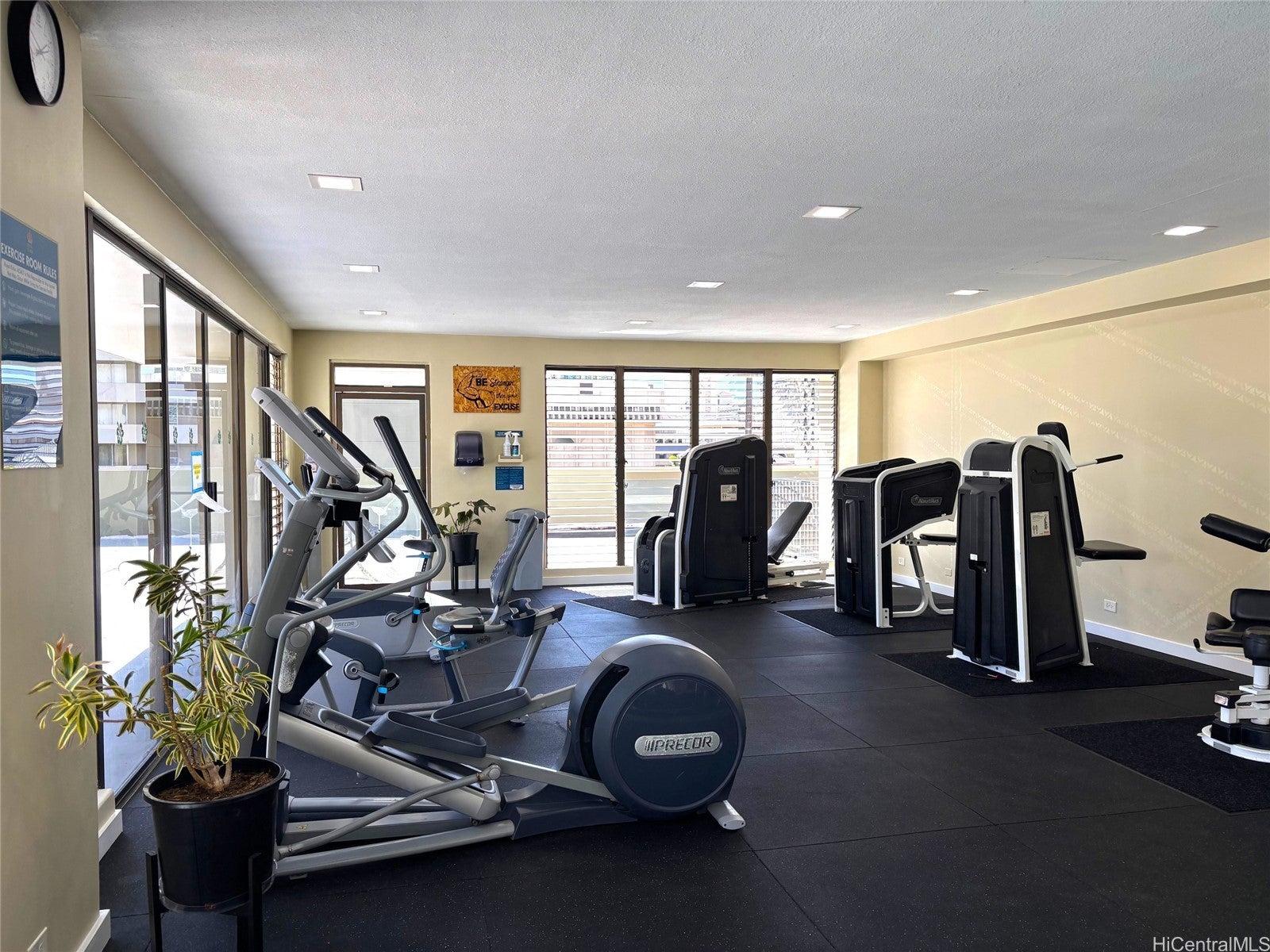 2240 Kuhio Avenue 2708
