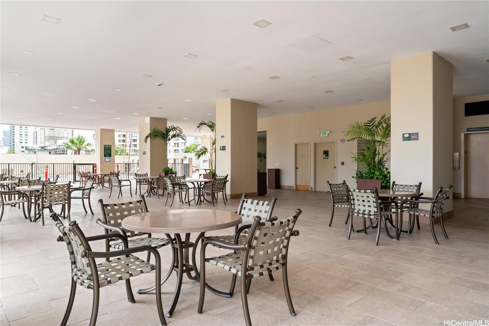 2240 Kuhio Avenue 2708