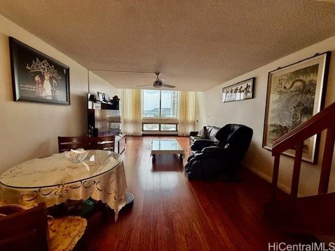 500 University Avenue 917 Honolulu HI 96826