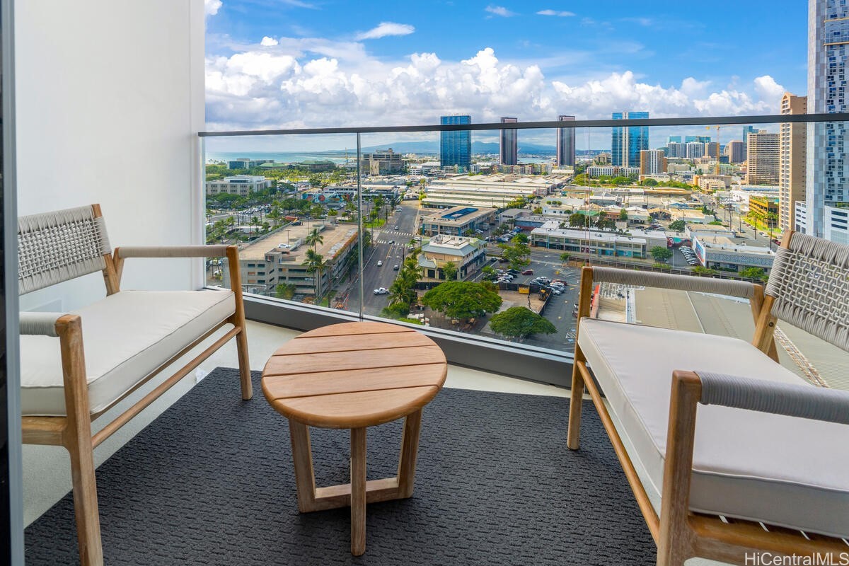 1000 Auahi Street 1303