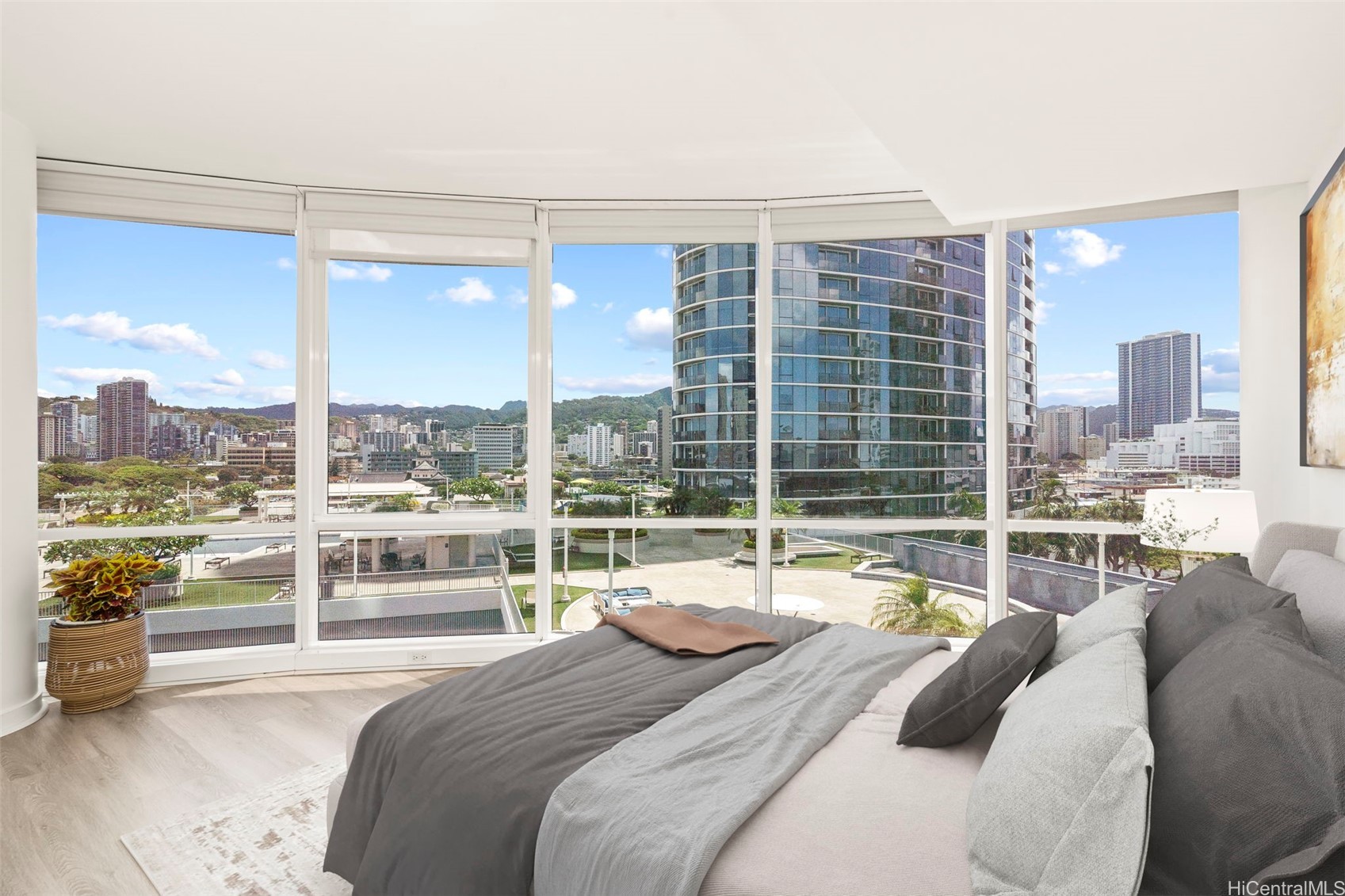 1288 Kapiolani Boulevard I-803