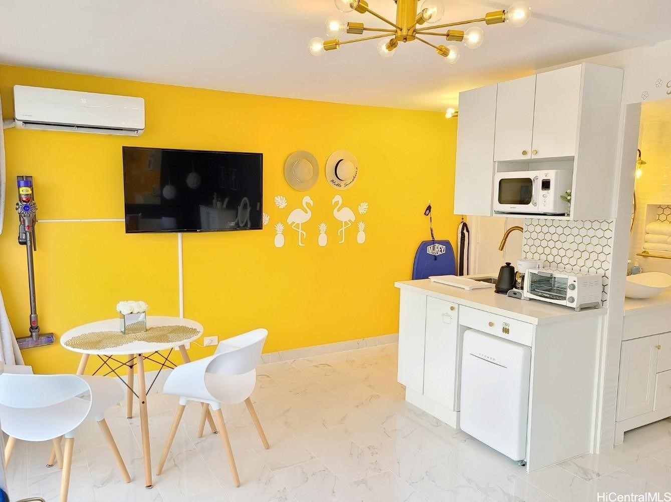 444 Kanekapolei Street 611