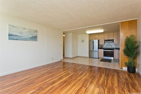 Photo of 55 S Kukui Street #D1714, Honolulu, HI 96813 (MLS # 202608498)