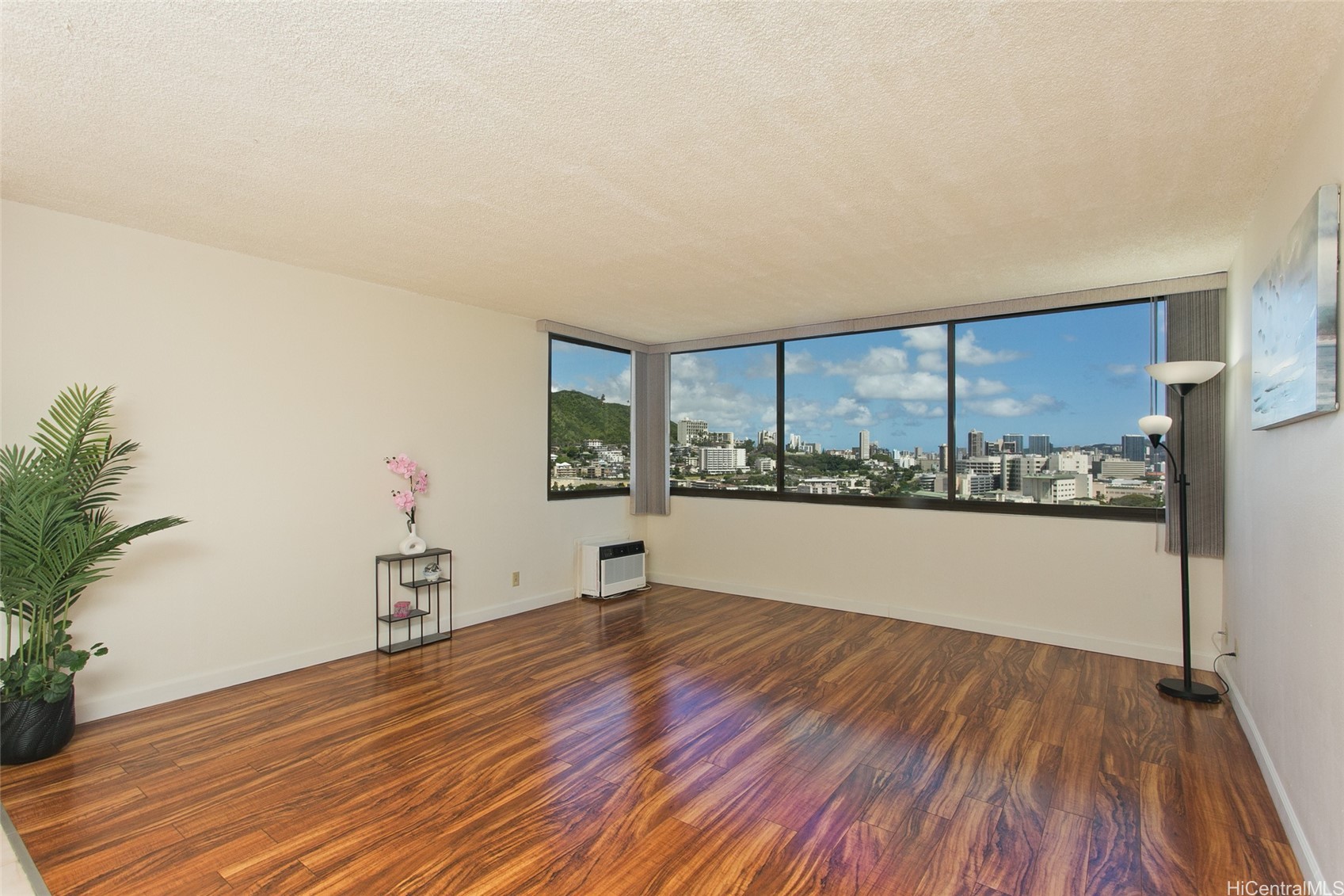 55 S Kukui Street D1714