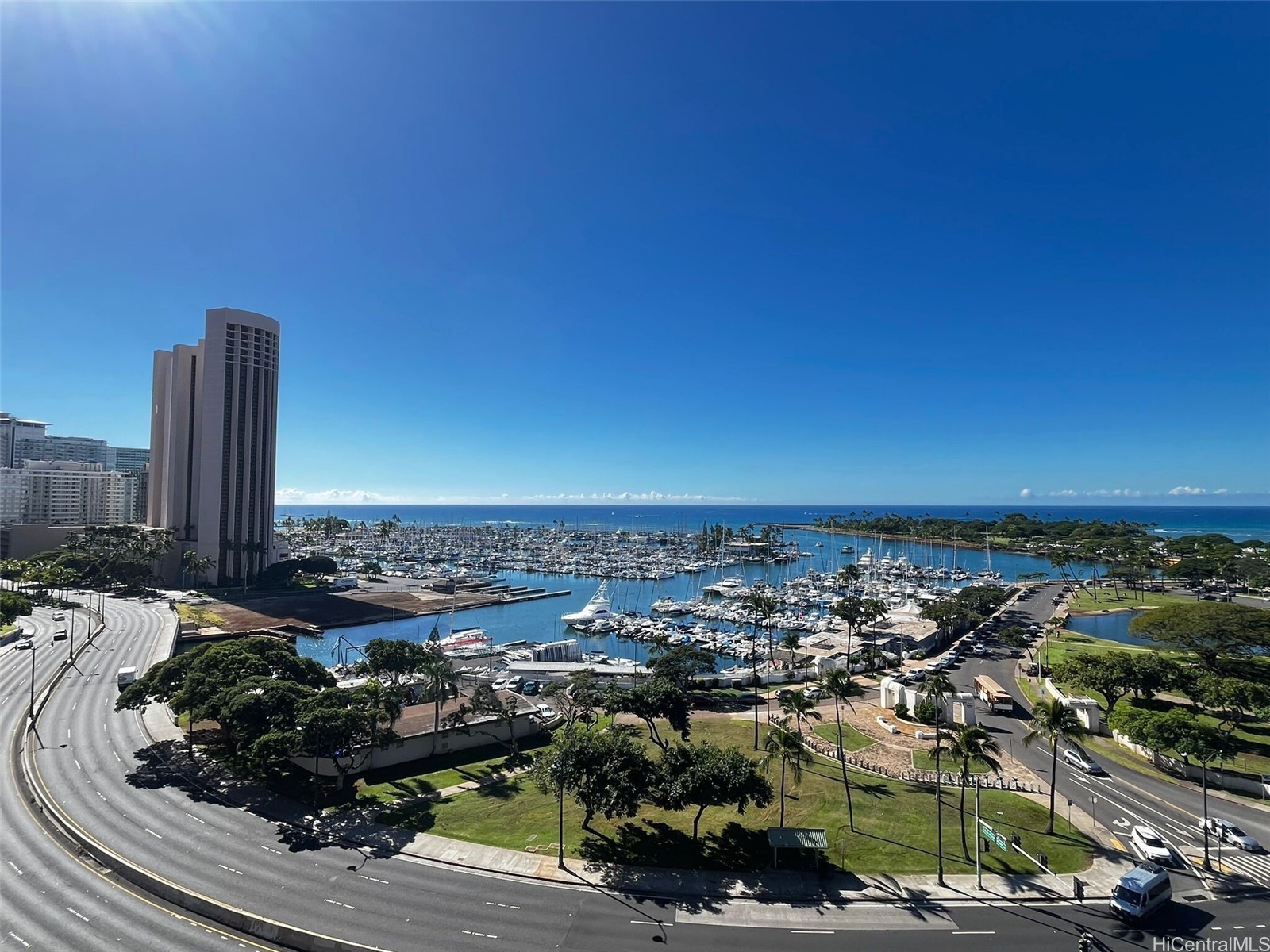 Yacht Harbor Towers Condominium