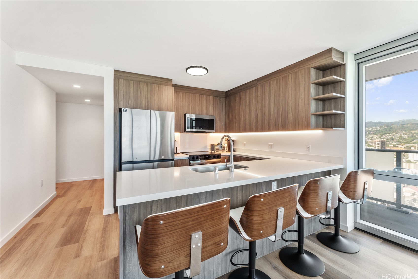 1515 Liona Street 3819