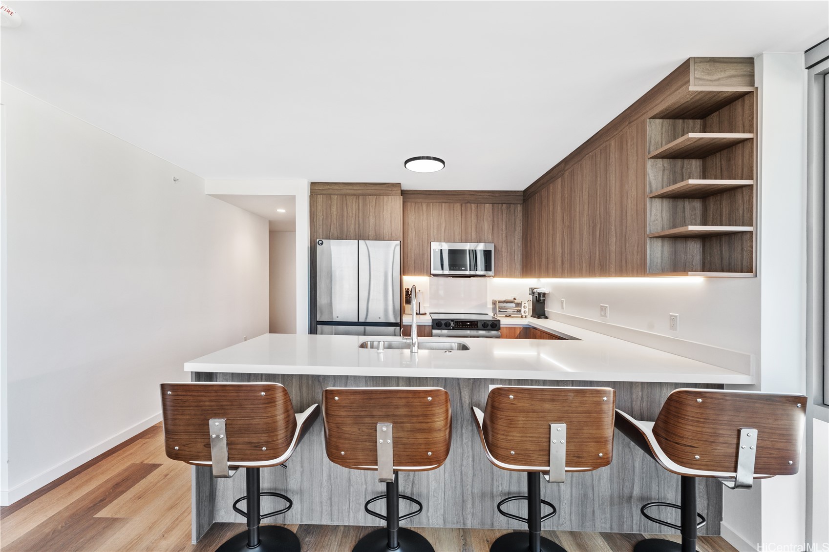 1515 Liona Street 3819