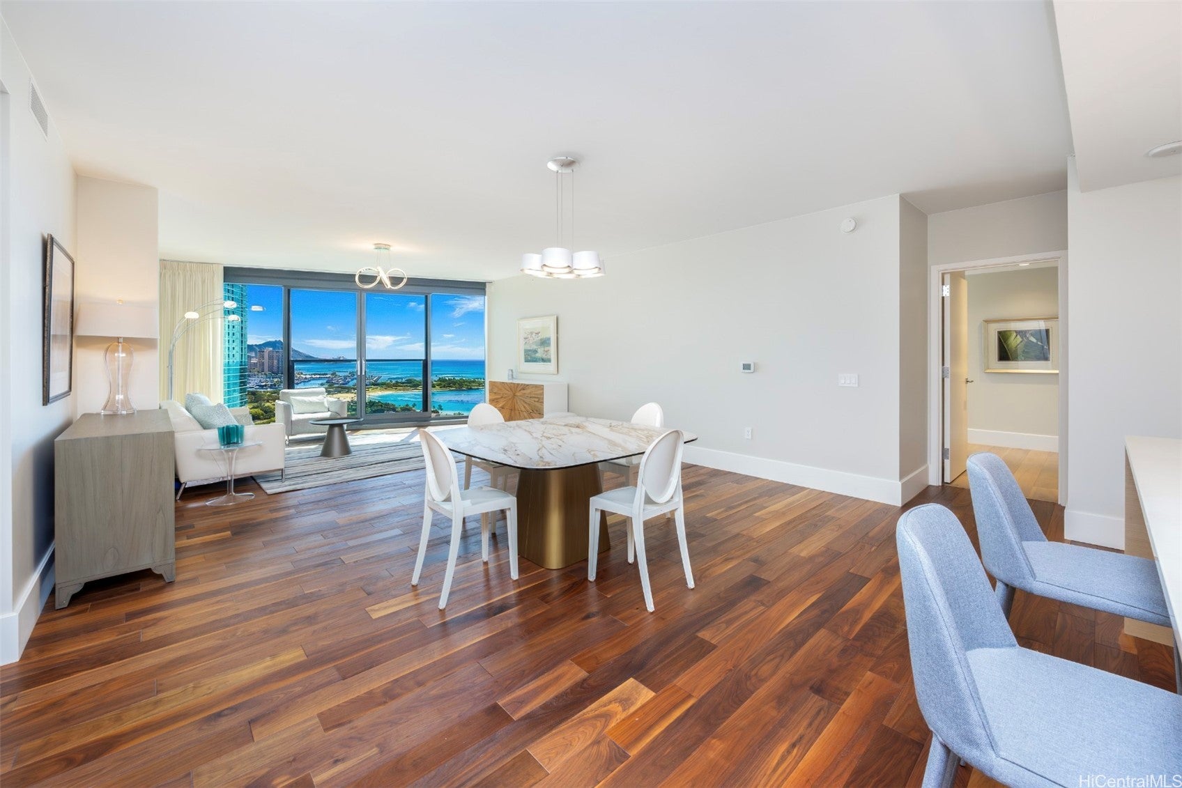 1108 Auahi Street 2202