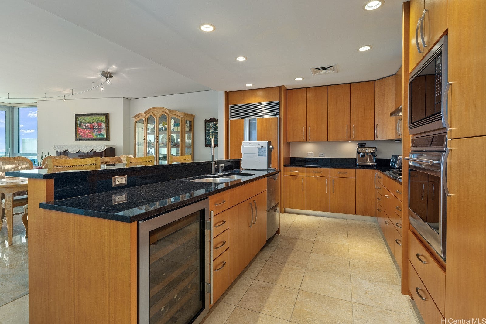 1288 Ala Moana Boulevard 8B