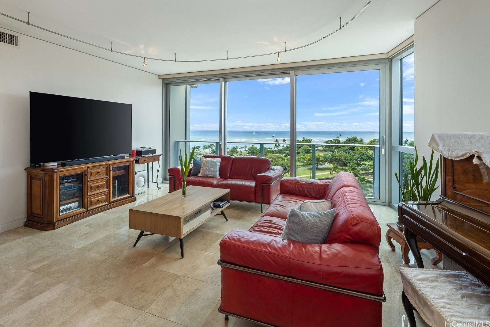 1288 Ala Moana Boulevard 8B