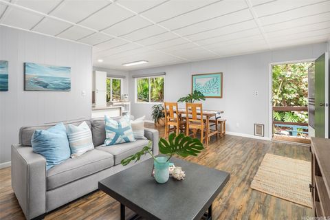 Photo of 3277 A Pacific Heights Road, Honolulu, HI 96813 (MLS # 202528469)