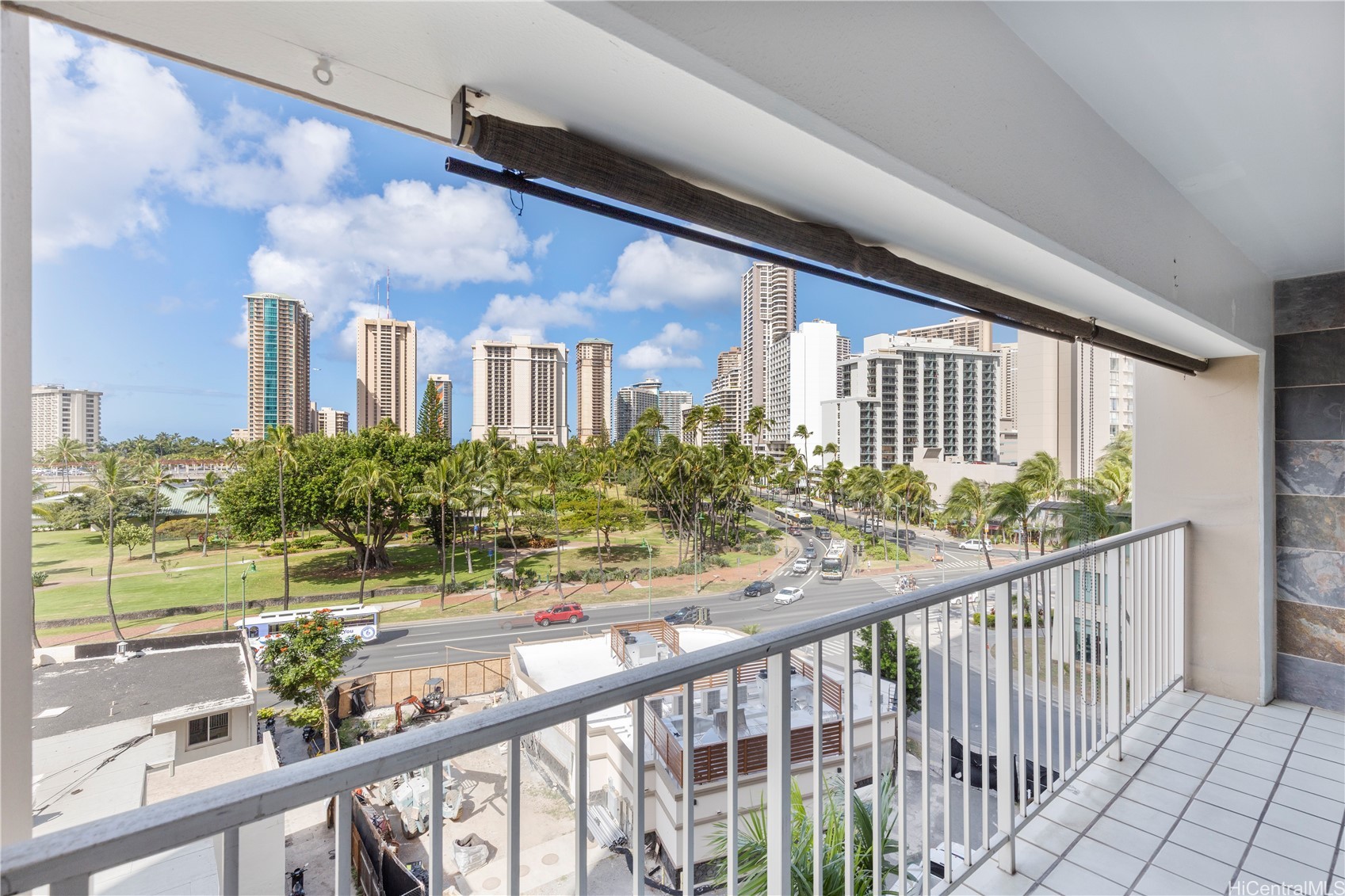 Keoni Ana Condominium