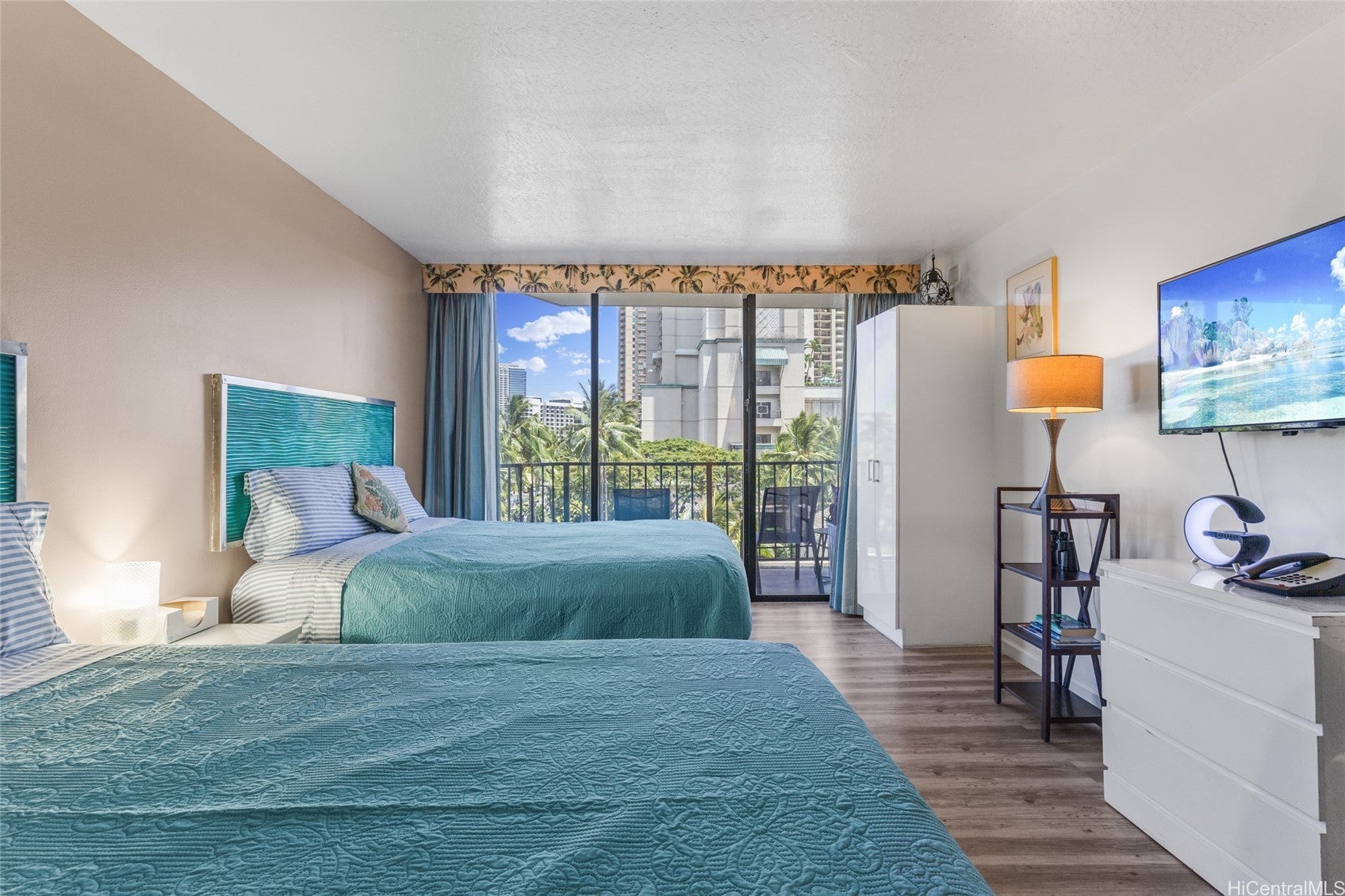 1850 Ala Moana Boulevard 218