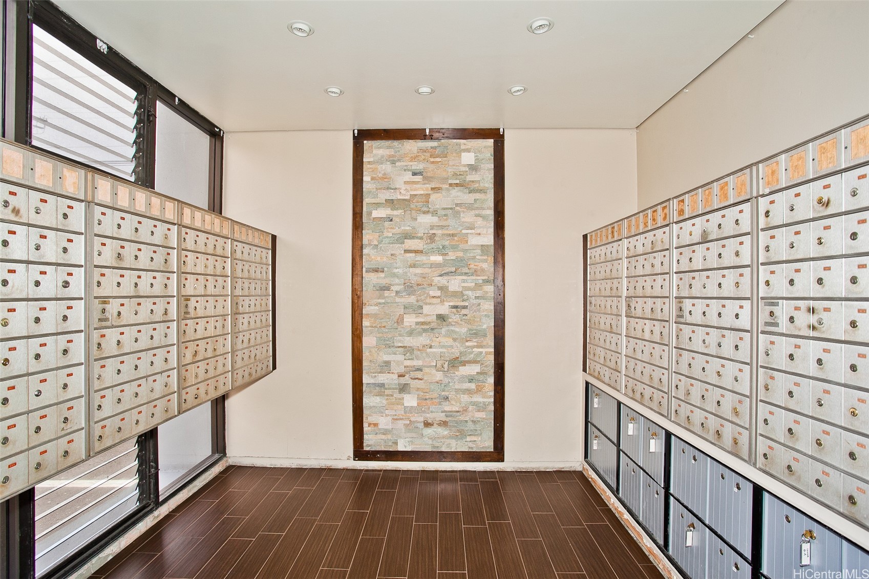 3045 Ala Napuaa Place 302