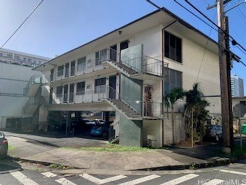 Photo of 1669 Kewalo Street #10, Honolulu, HI 96822 (MLS # 202604216)