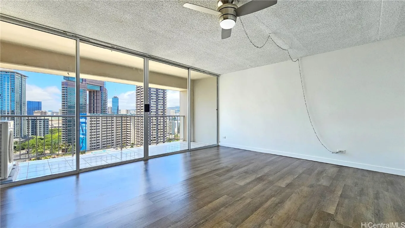 Honolulu, Hawaii 96815, United States, 2 Bedrooms Bedrooms, ,2 BathroomsBathrooms,Residential,Active,15632